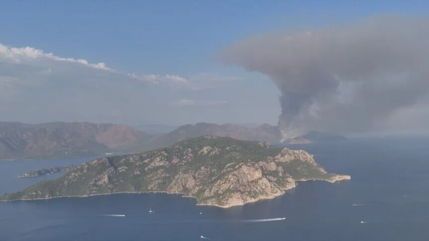 Marmaris'te çıkan orman yangını kontrol altına alındı