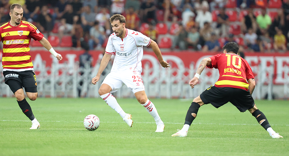 Sivasspor’a Kayseri’de soğuk duş! (2-0)