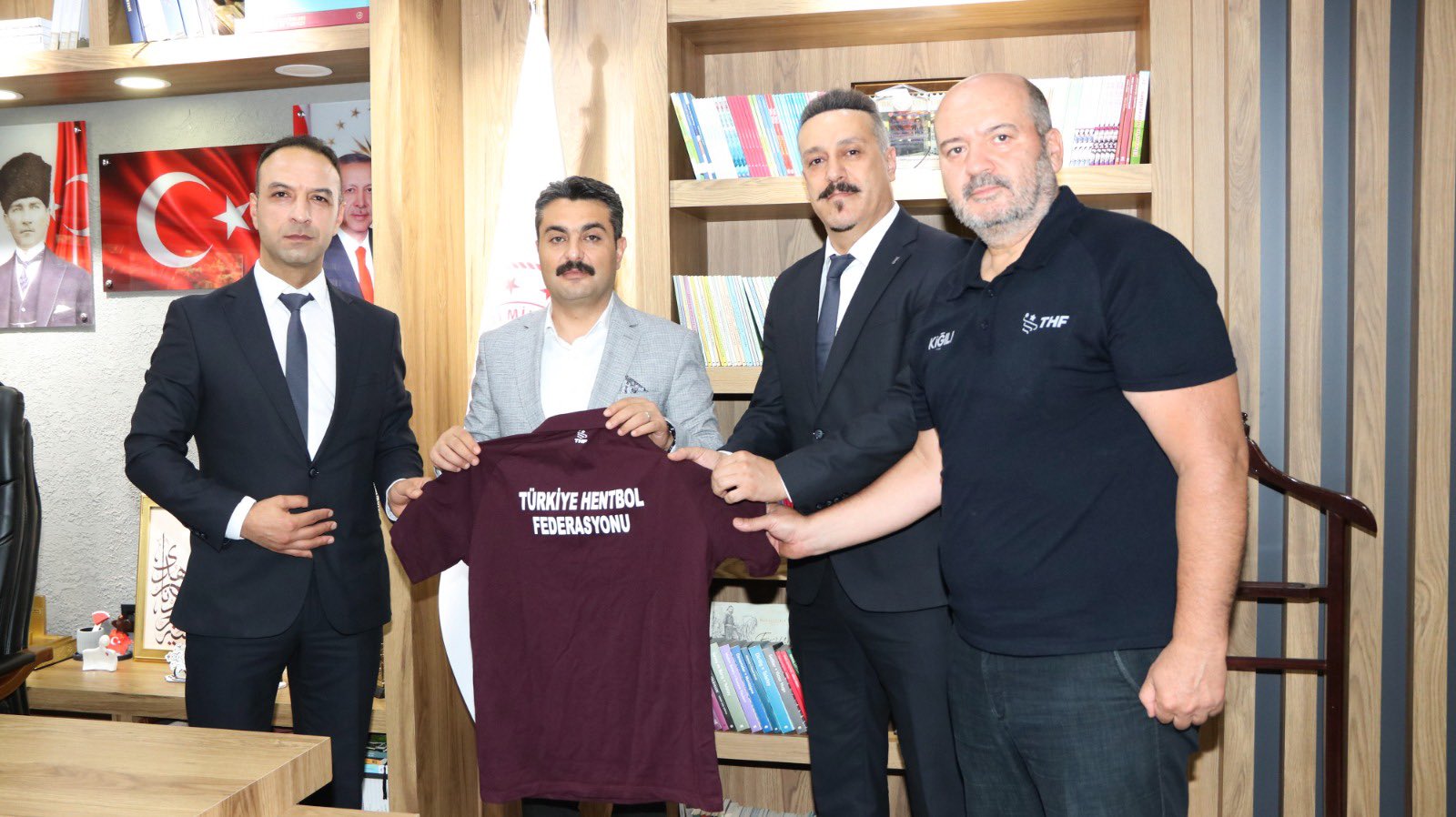 Sivaslı hakemlerden Millî Eğitim’e ziyaret