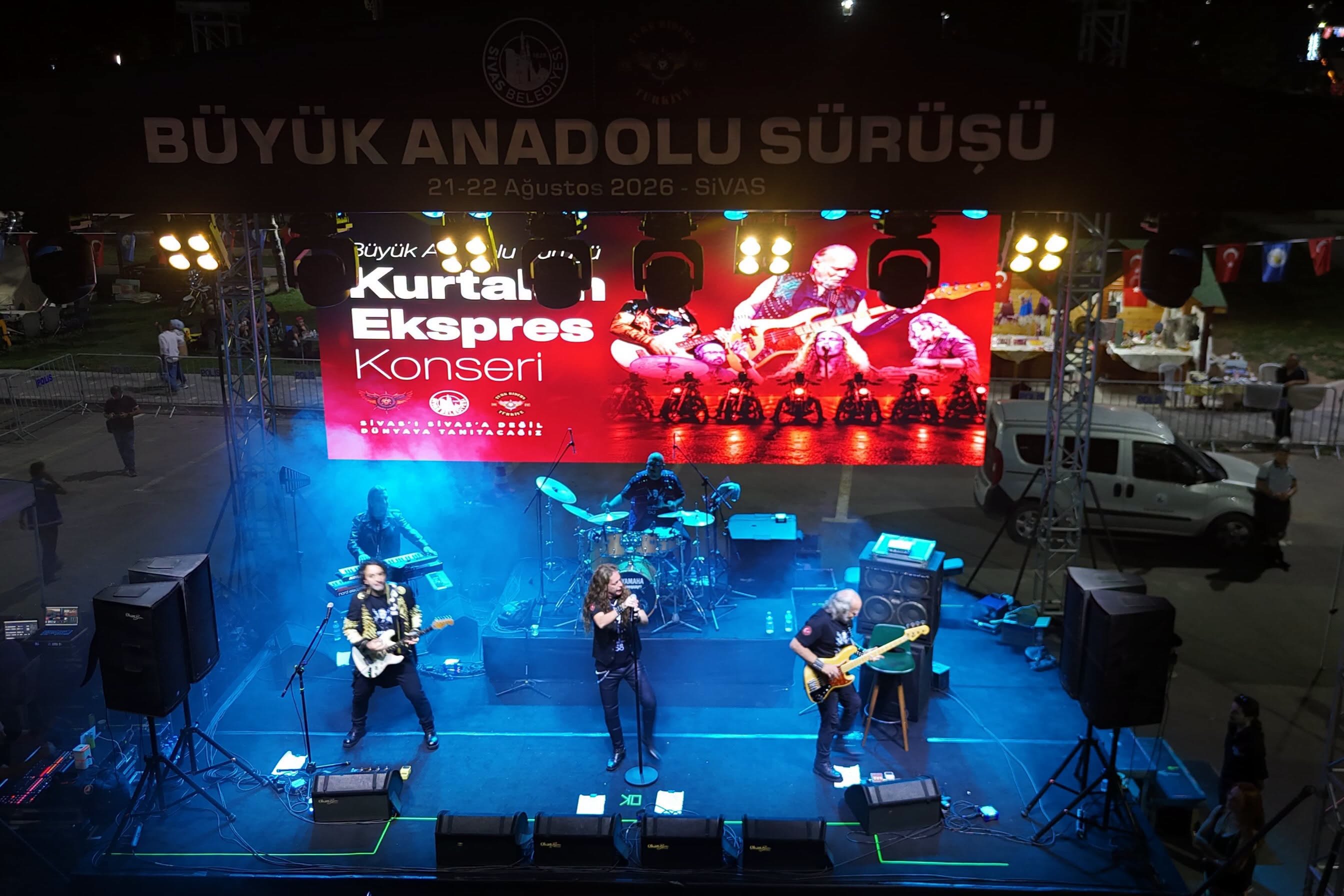 Kurtalan Ekspres, unutulmaz gece yaşattı