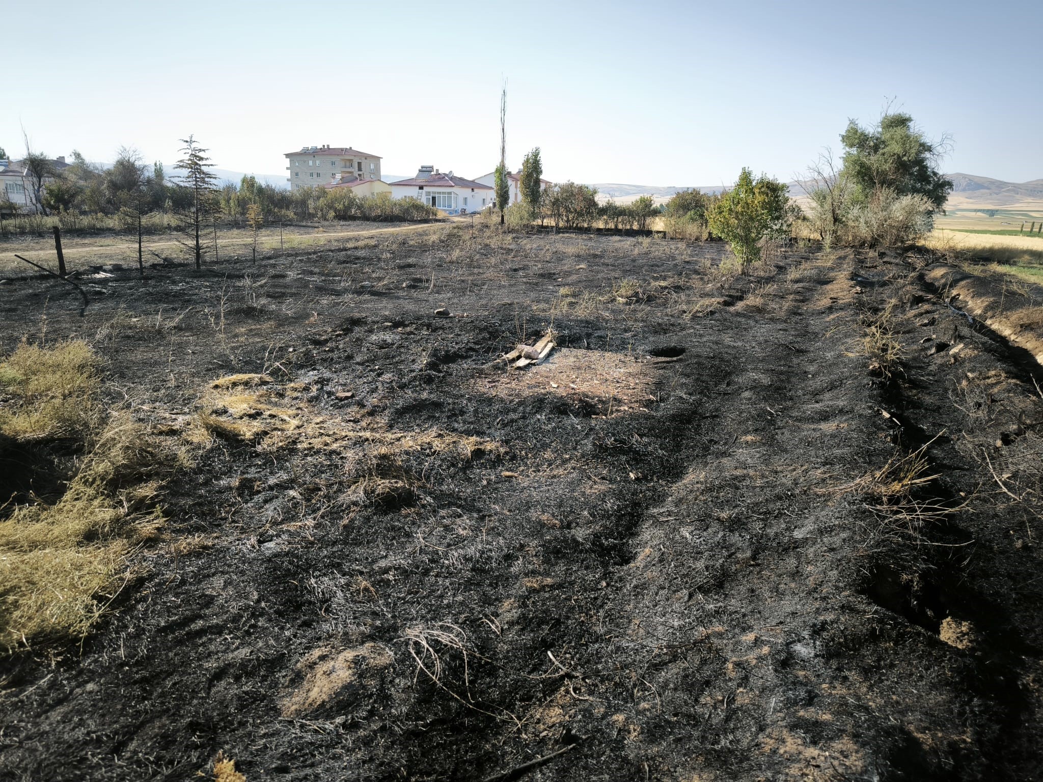 Altınyayla'da yangın paniği