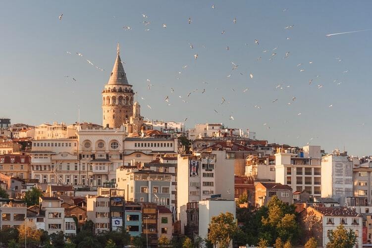 Üniversiteli olmanın bedeli ağırlaştı!