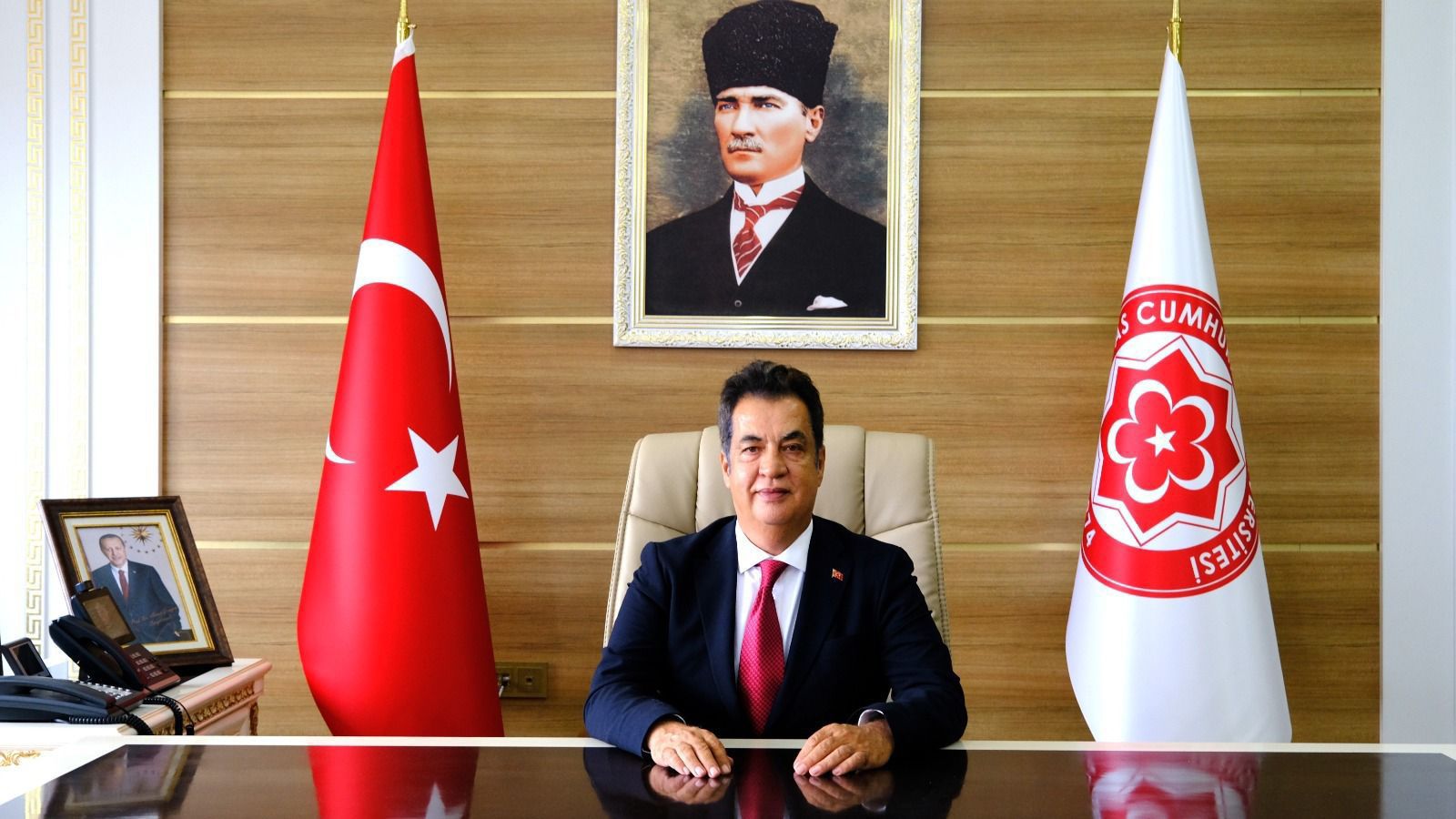 Rektör Şengönül'den Mevlid Kandili mesajı: "Peygamberimizin rehberliği geleceğimize ışık tutuyor!"