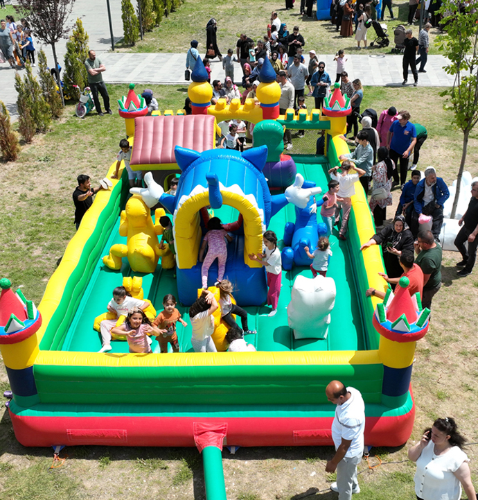 Sivas’ta minikler için eğlence zamanı