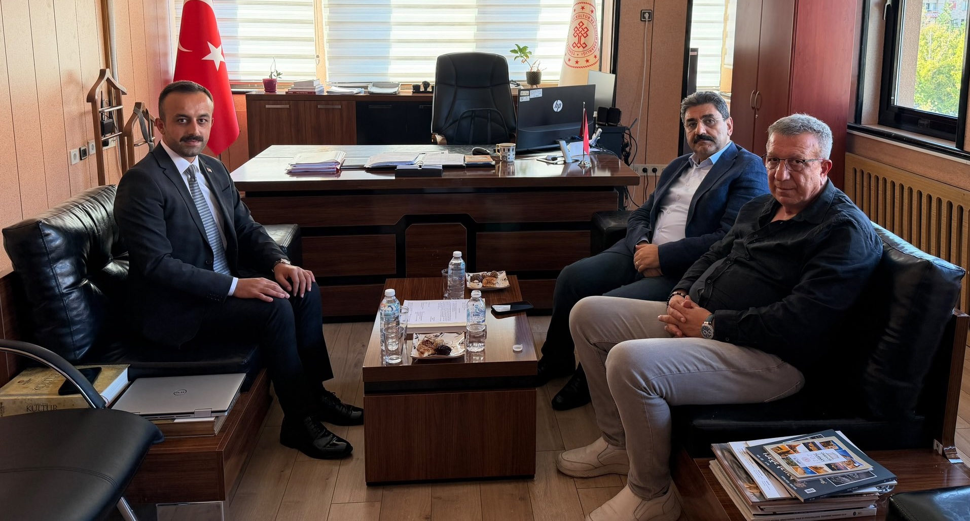 Paşa ve Söğütlük mezarlıkları için kritik görüşme
