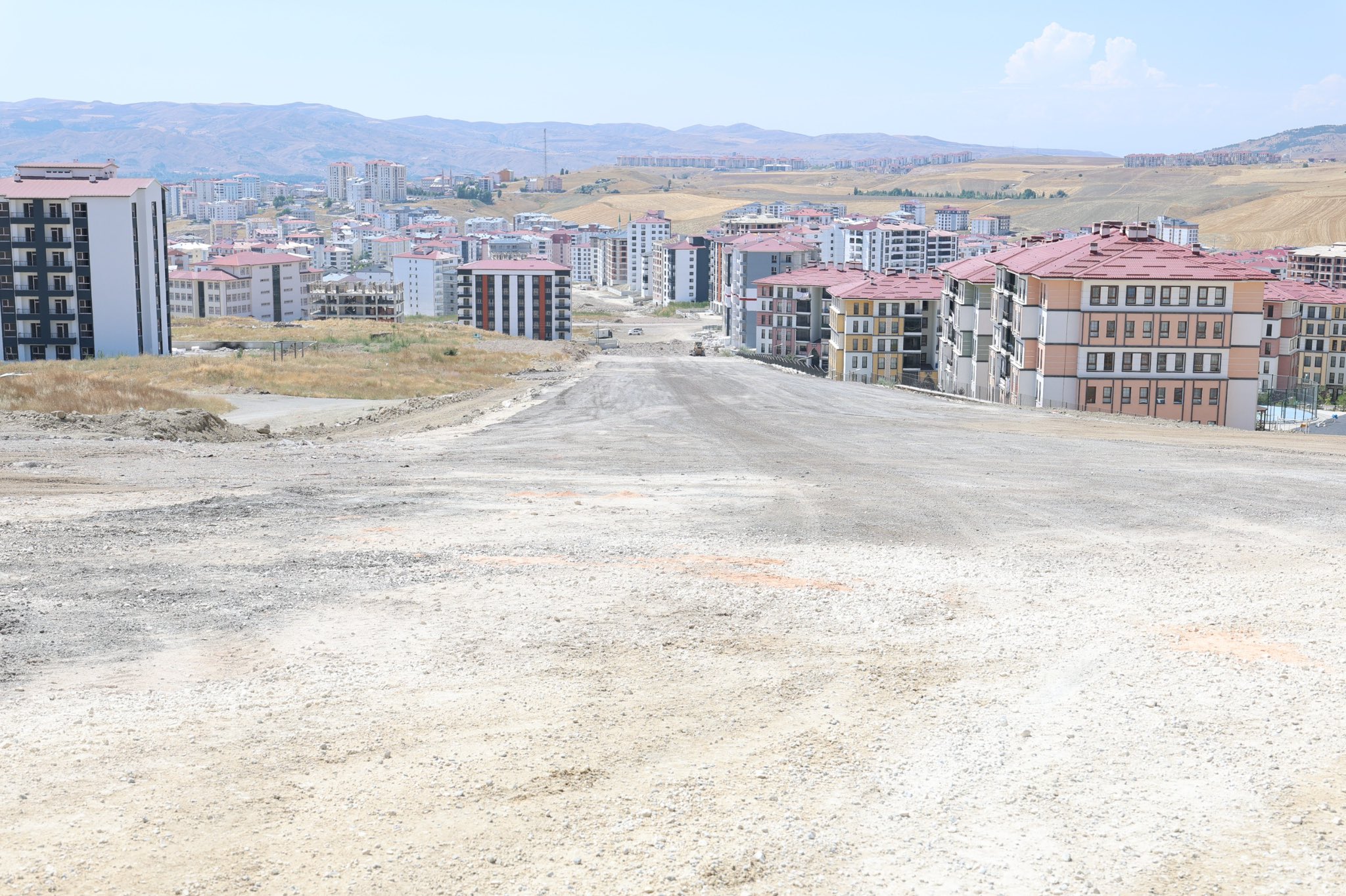 Esentepe’deki korkulu rampaya belediye el attı