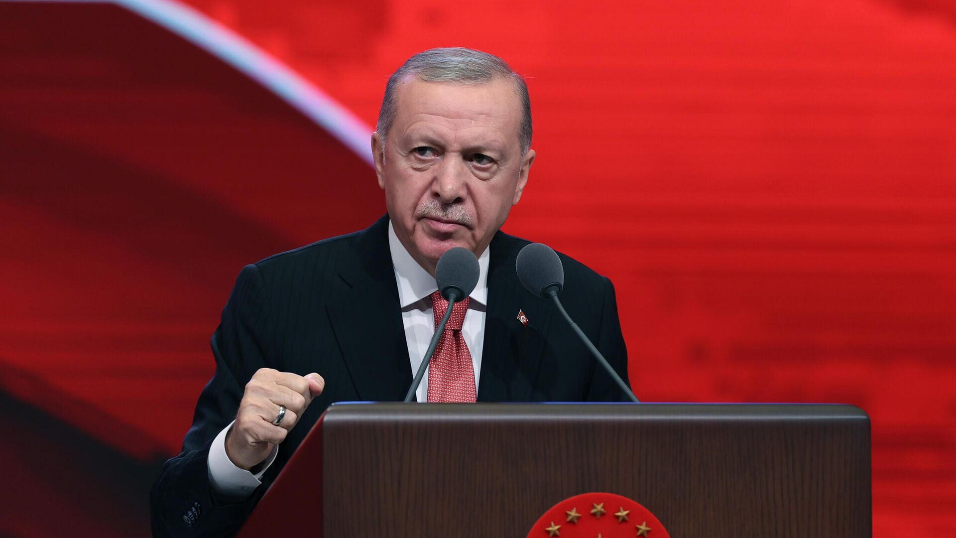 Bakan yardımcılığı kalkıyor, müsteşarlık geri geliyor: İşte AK Parti’nin yeni anayasa taslağı!