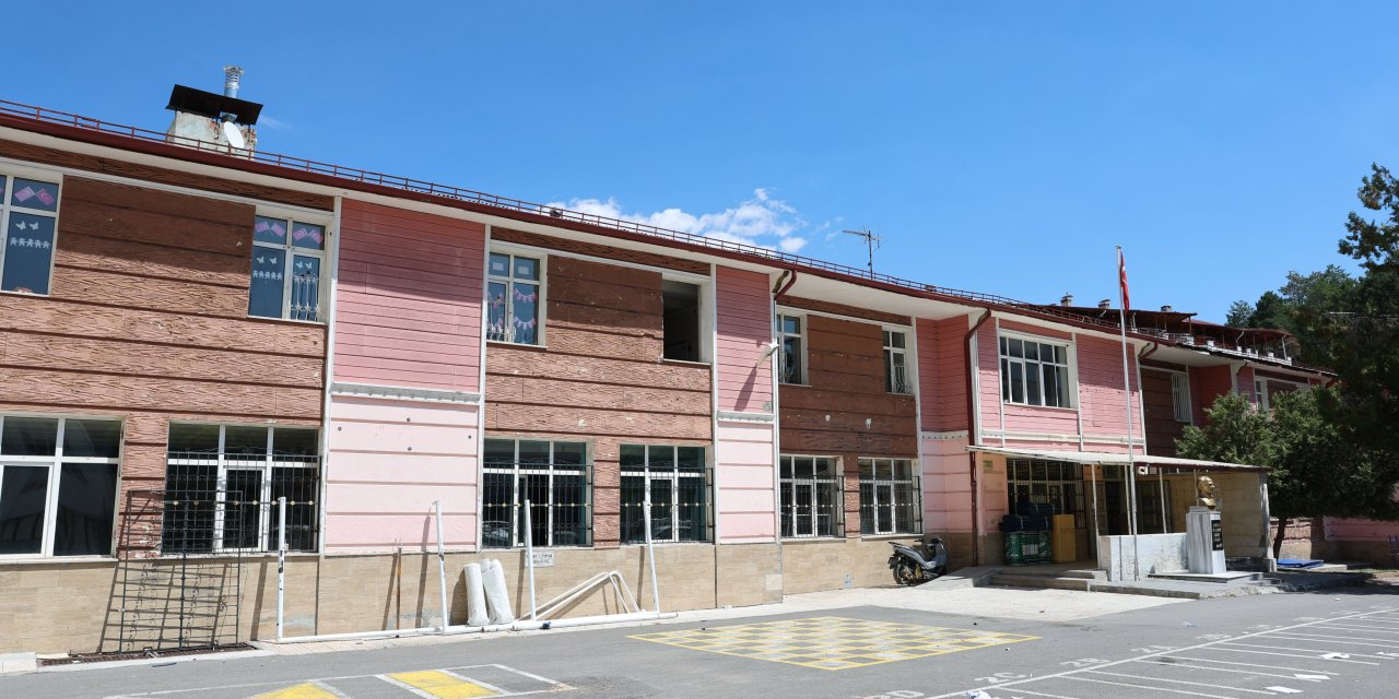 Gazi Osman Paşa İlkokulu yıkılıp yeniden yapılıyor