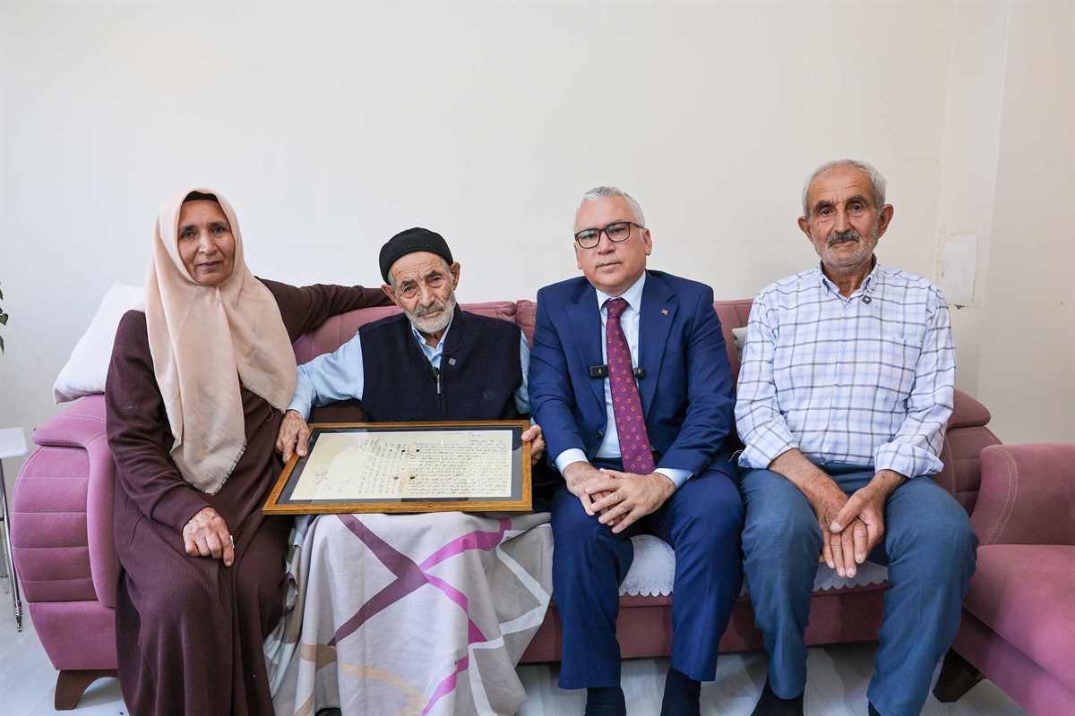 Sivas'ta 113 yıllık emanet evlatlarına kavuştu