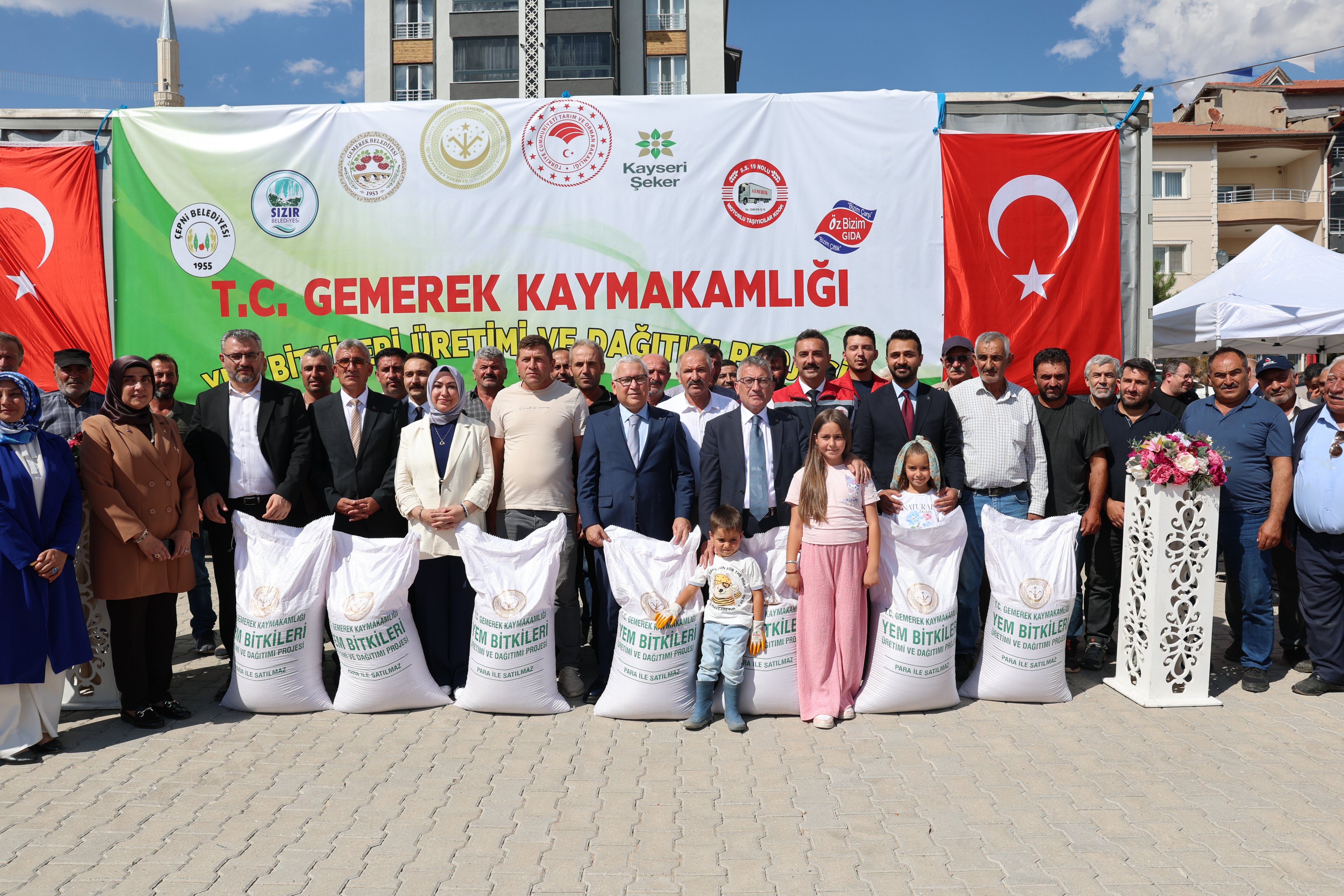 Sivas'ta çiftçilere 52 Bin 400 kiloluk tohum dağıtıldı