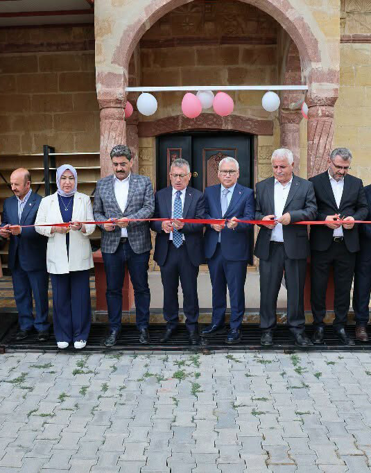 Cemel Beldesi’nde çifte açılış
