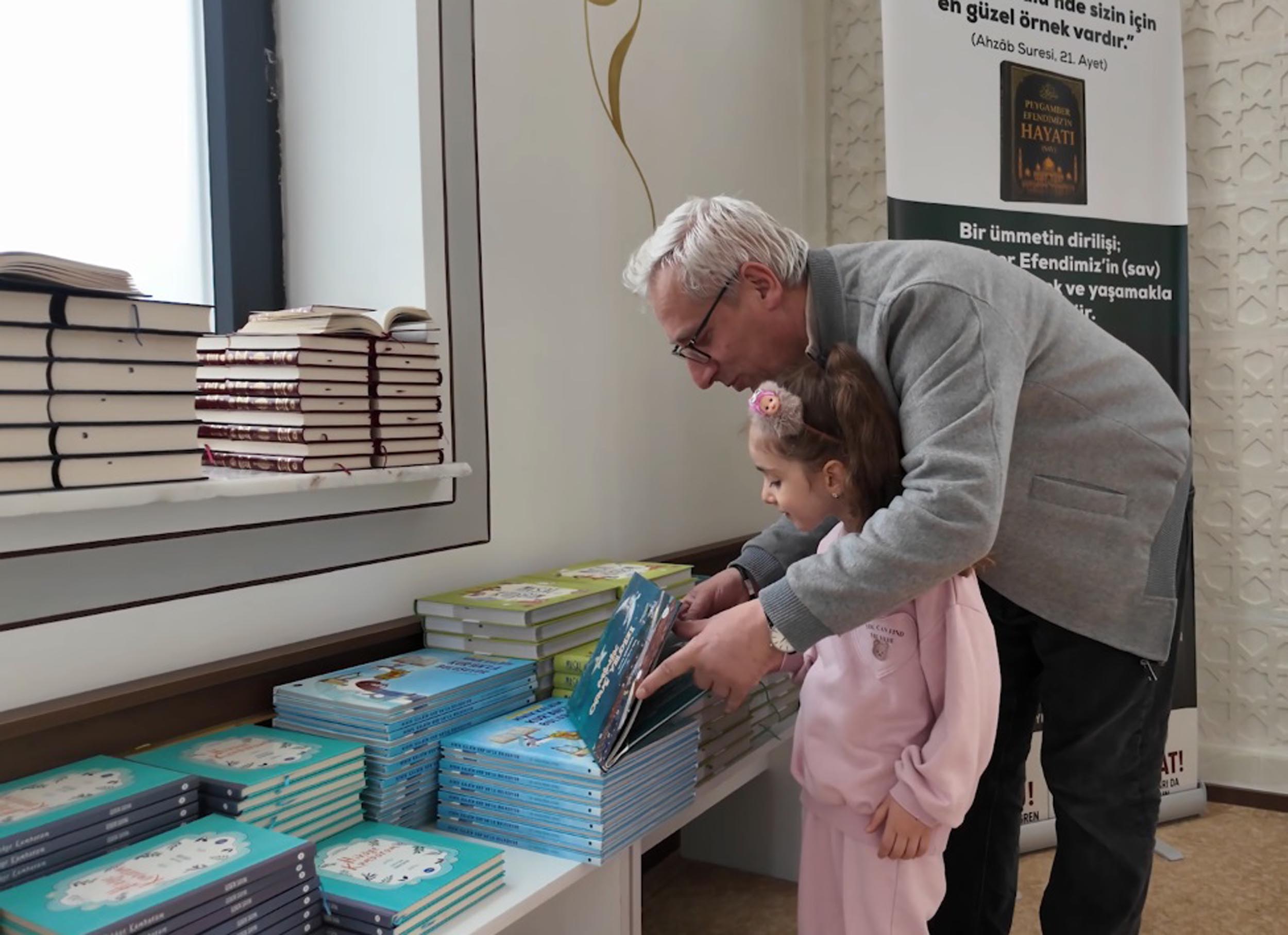 Camide başlayan okuma hareketi 5 bin kitaplık kampanyaya dönüştü