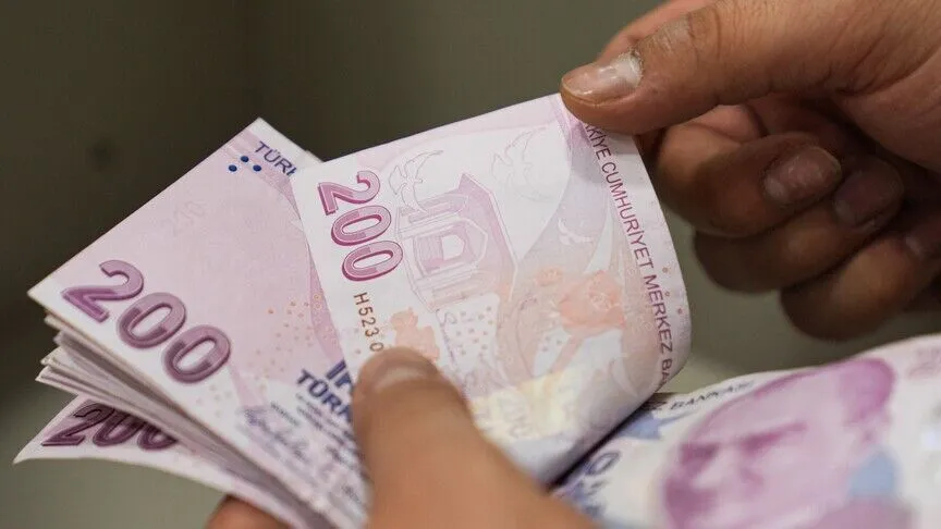 Bankacılık sektöründe kâr 596 milyar lirayı aştı
