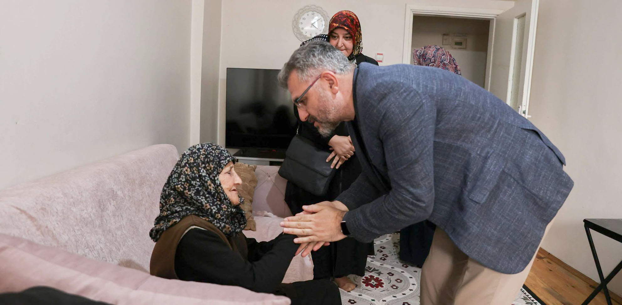 Sivas’ta gönül ziyaretleri sürüyor