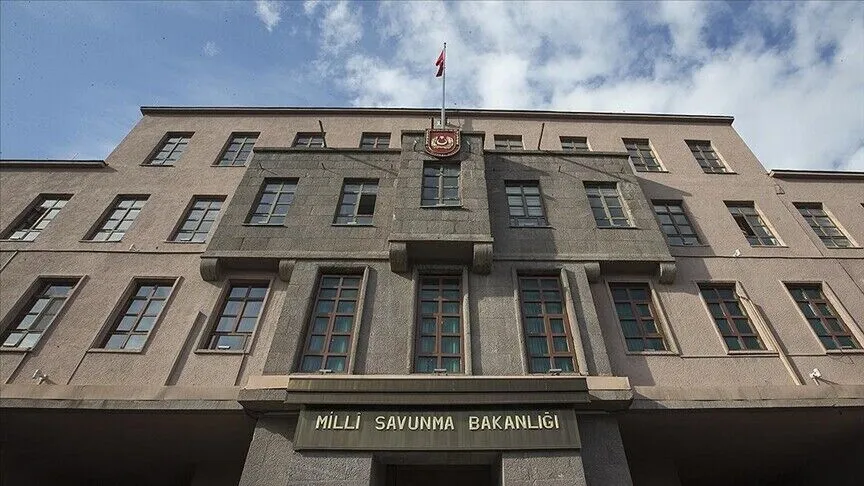 MSB: 3 PKK'lı terörist teslim oldu