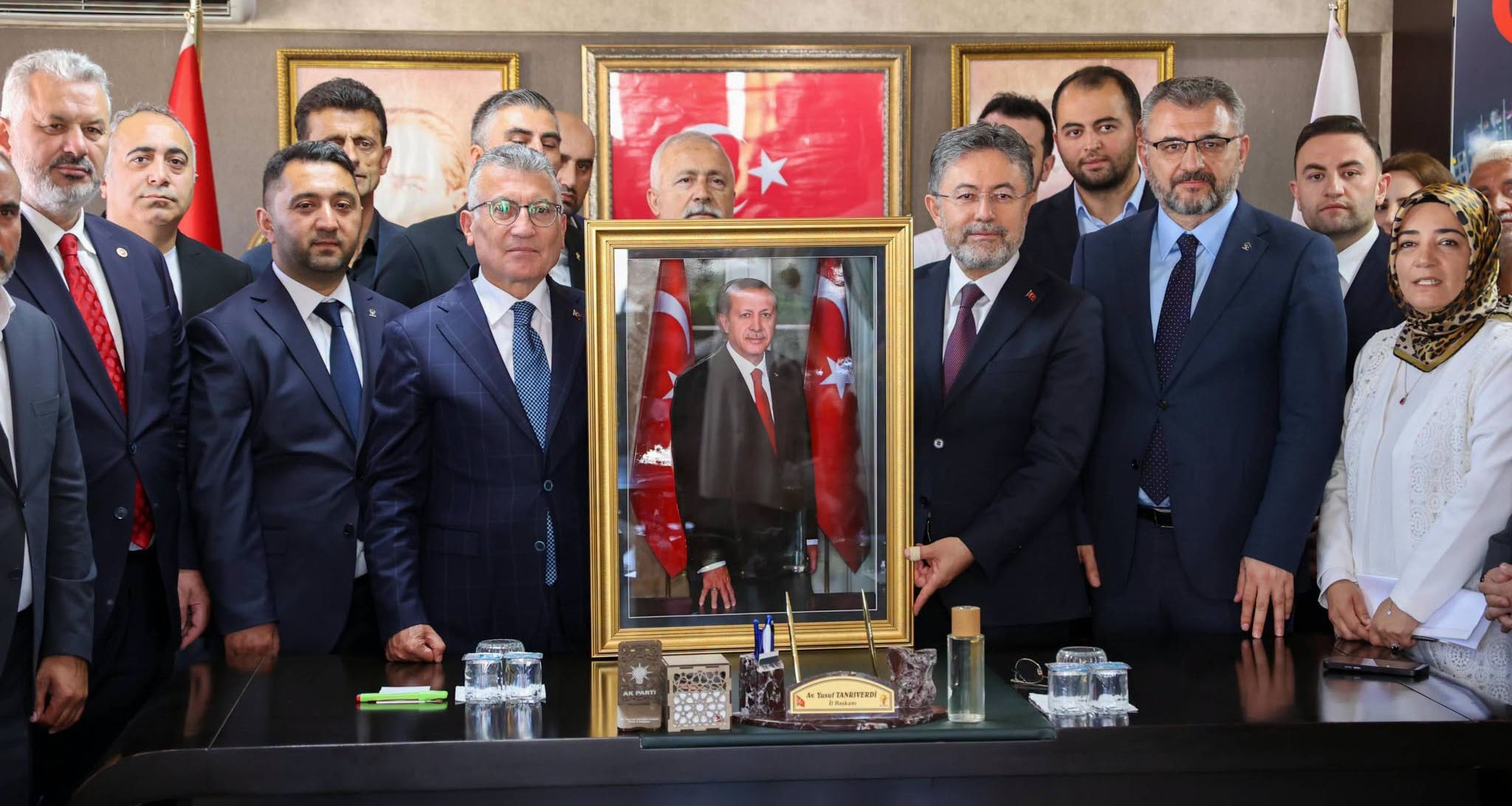 Bakan Yumaklı’dan AK Parti Sivas teşkilatına ziyaret