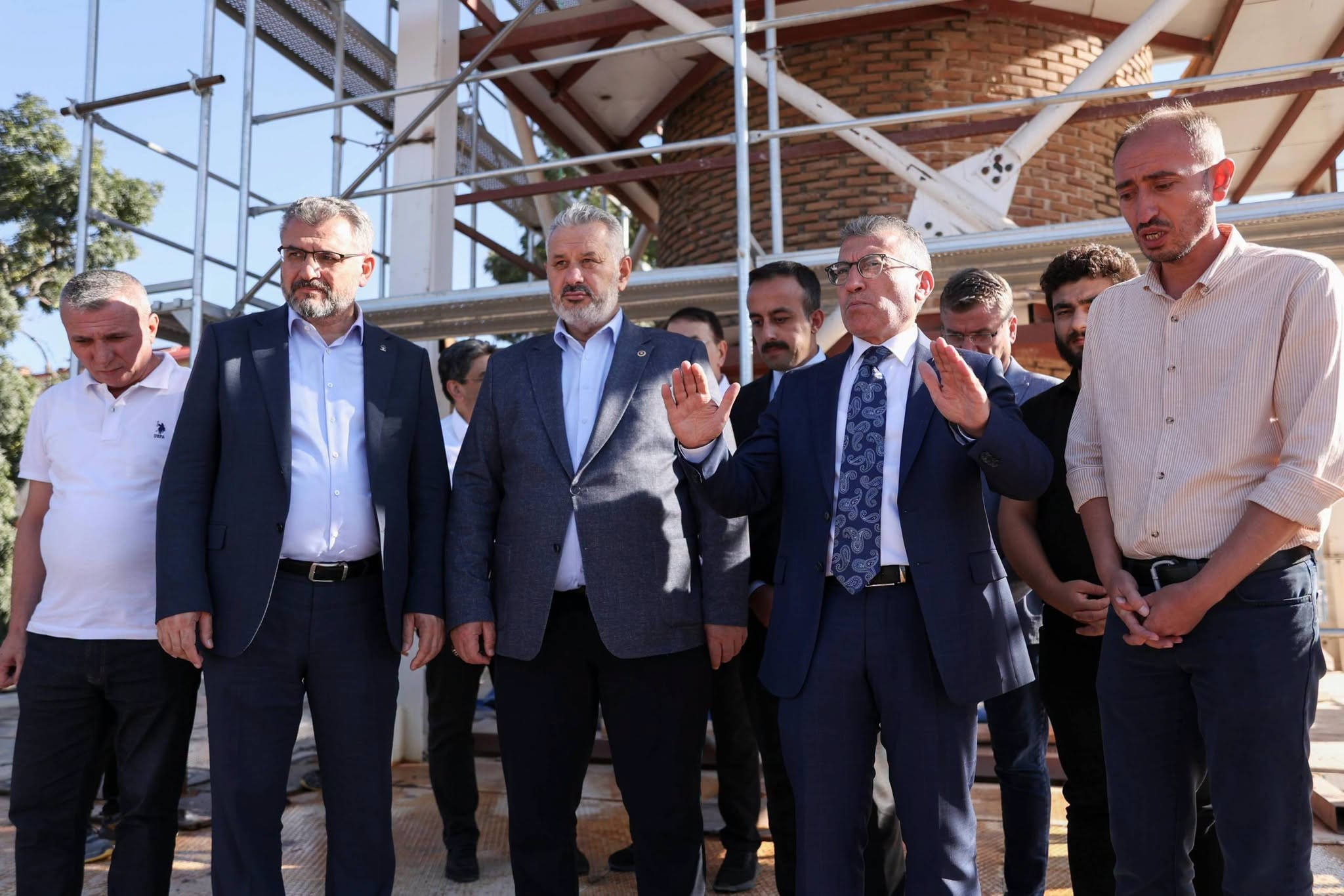 Sivas’ta tarihi camilerde restorasyon çalışmaları incelendi