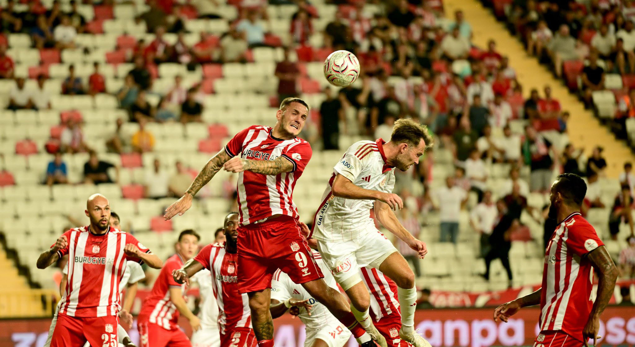 Sivasspor ilk kez kazandı!