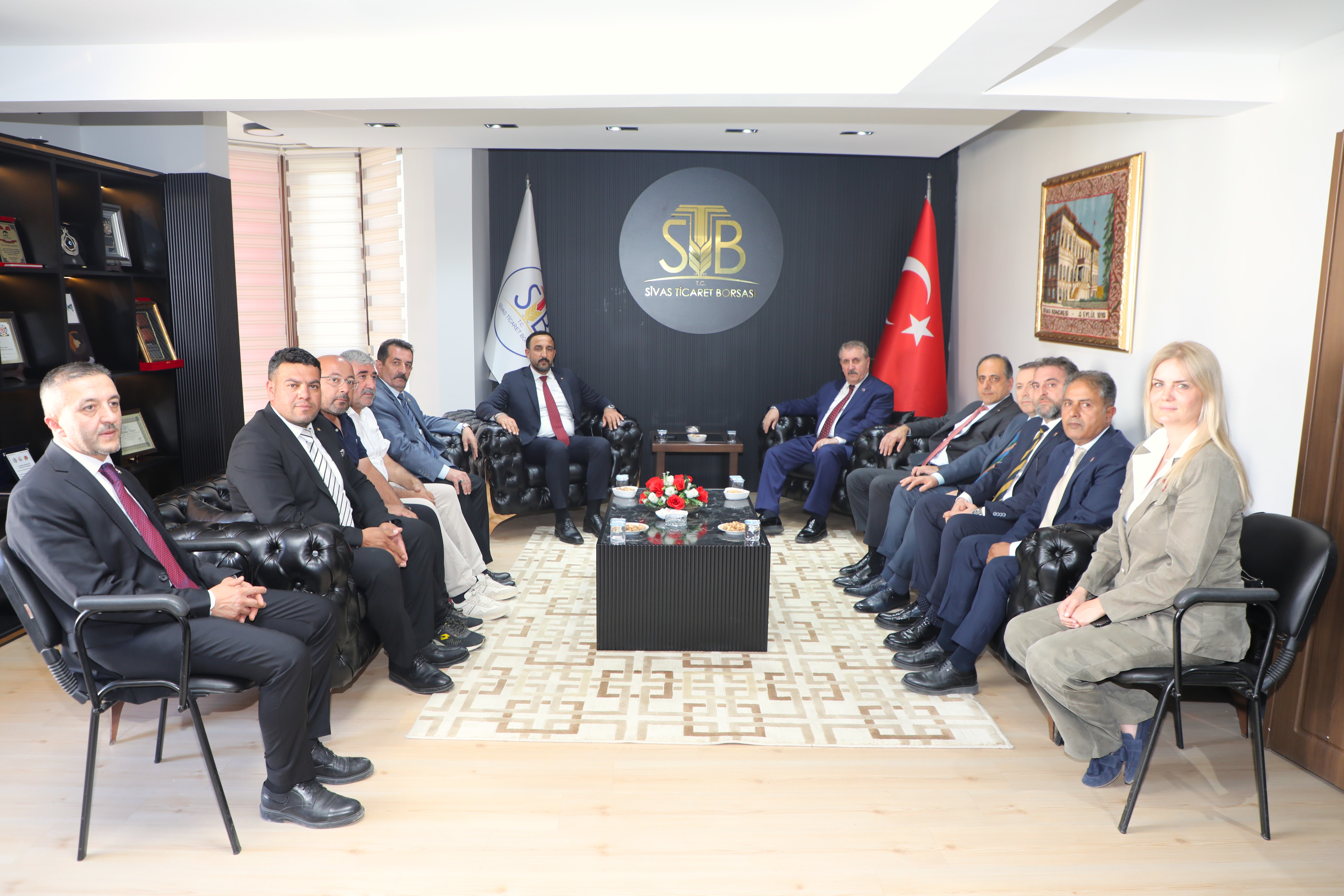 Mustafa Destici’den Sivas Ticaret Borsası’na ziyaret: Şehir ekonomisi ve tarım-hayvancılık masaya yatırıldı!