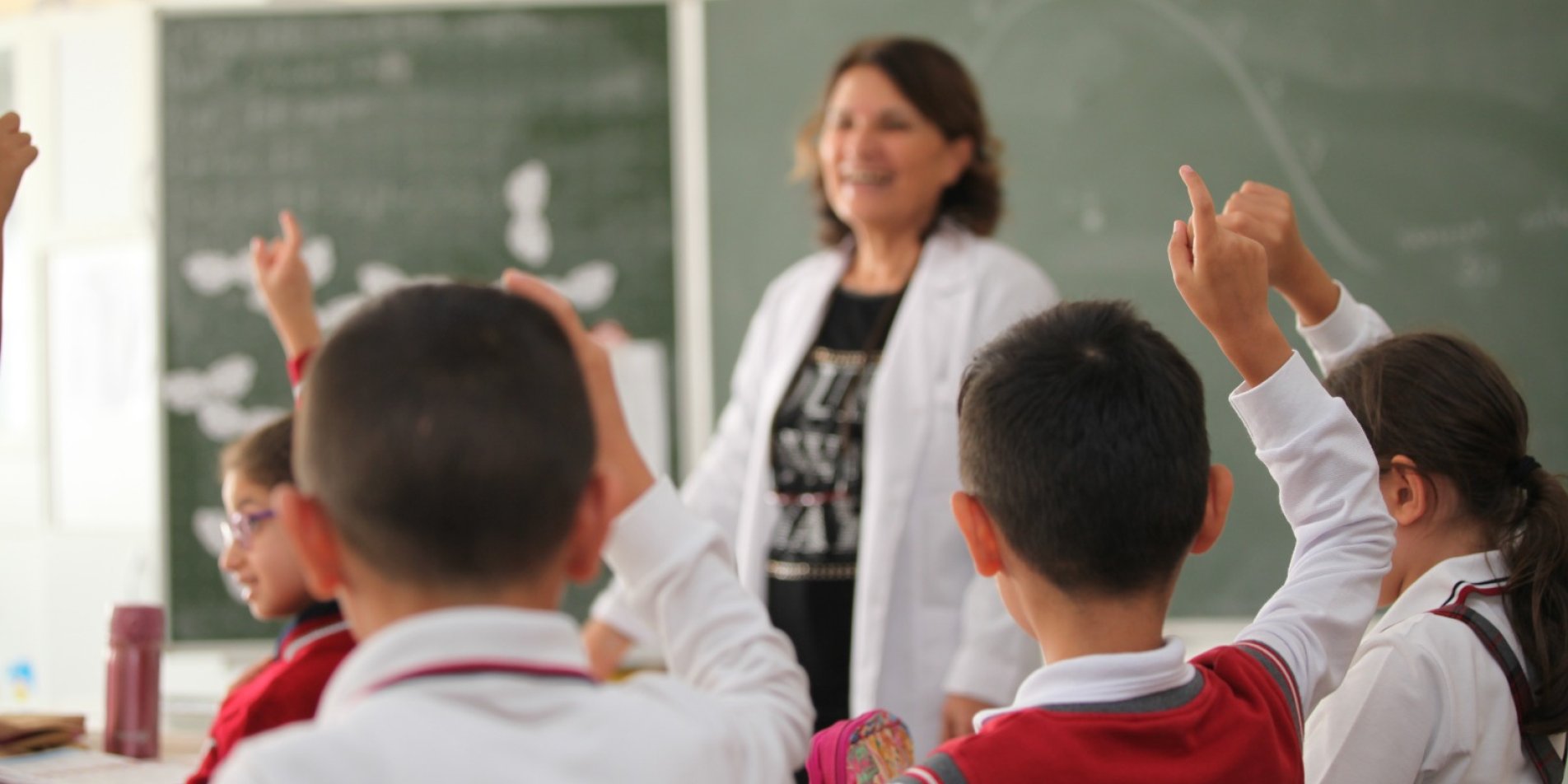 Sözleşmeli öğretmenlere kadro ve tayin müjdesi