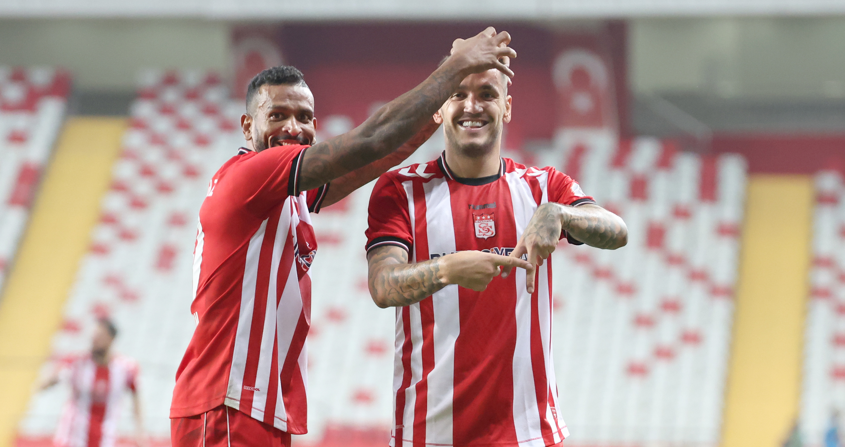 Rey Manaj fırtınası!