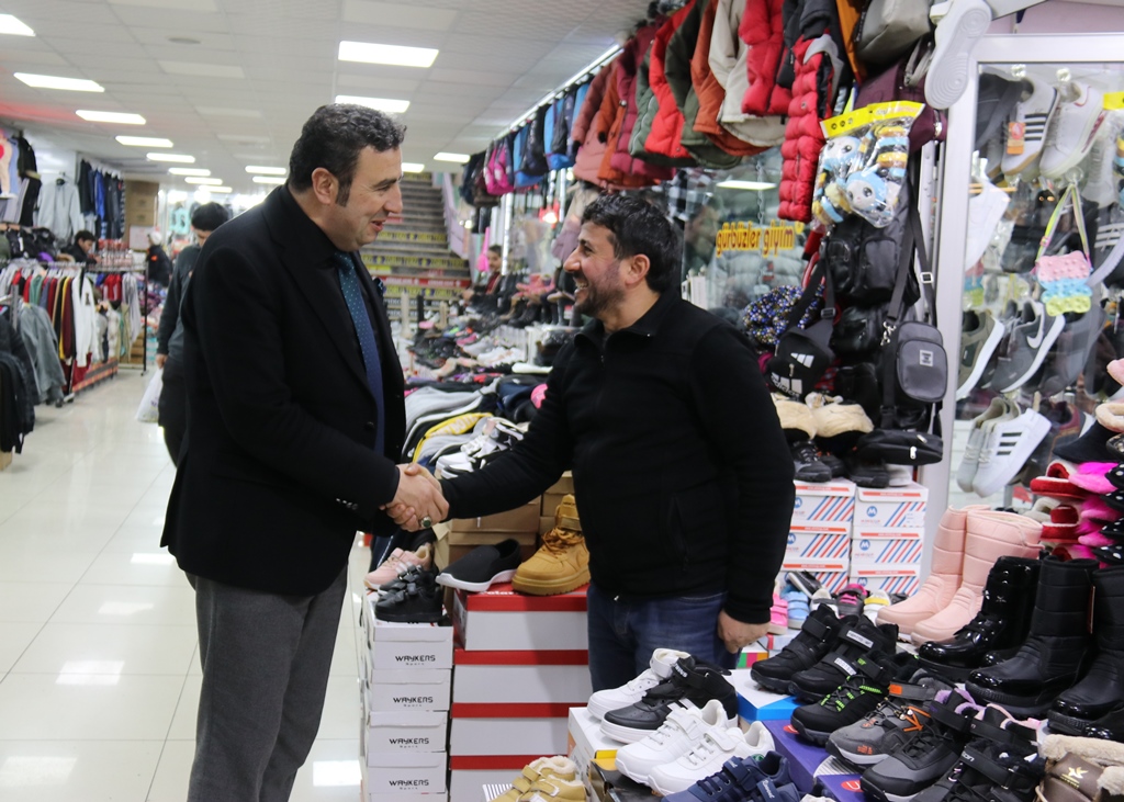 Demirgil: "Okul alışverişinde  esnafı tercih edin"