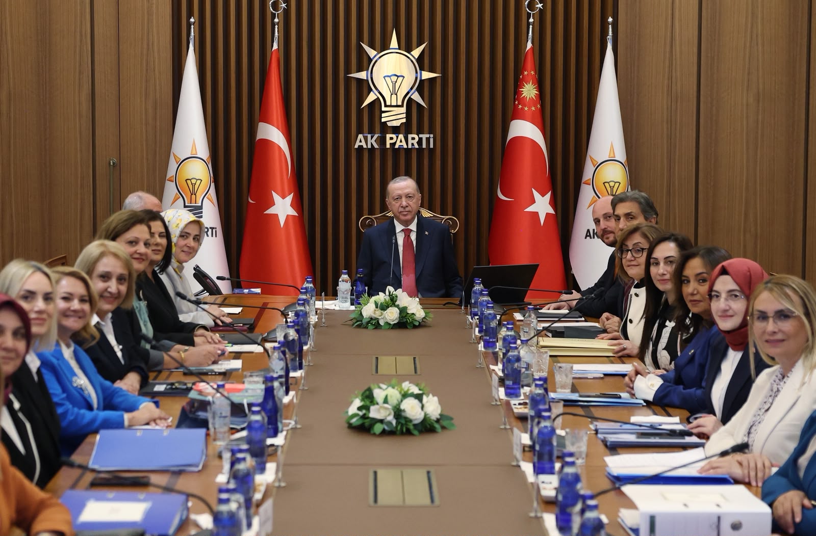 Cumhurbaşkanı Erdoğan, kadın belediye başkanlarını kabul etti