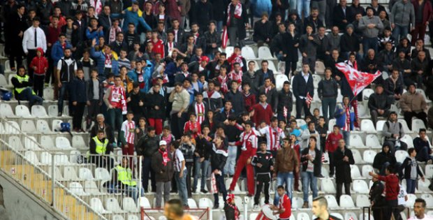 Misafir Tribünü 4 Lira