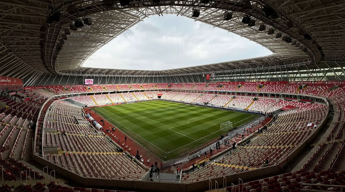 Sivasspor’da 528 bilet, 357 kombine satıldı