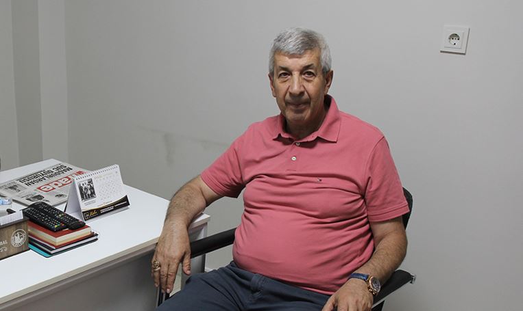 Sivaslı iş insanı kuruyan ağaçlara umut oldu