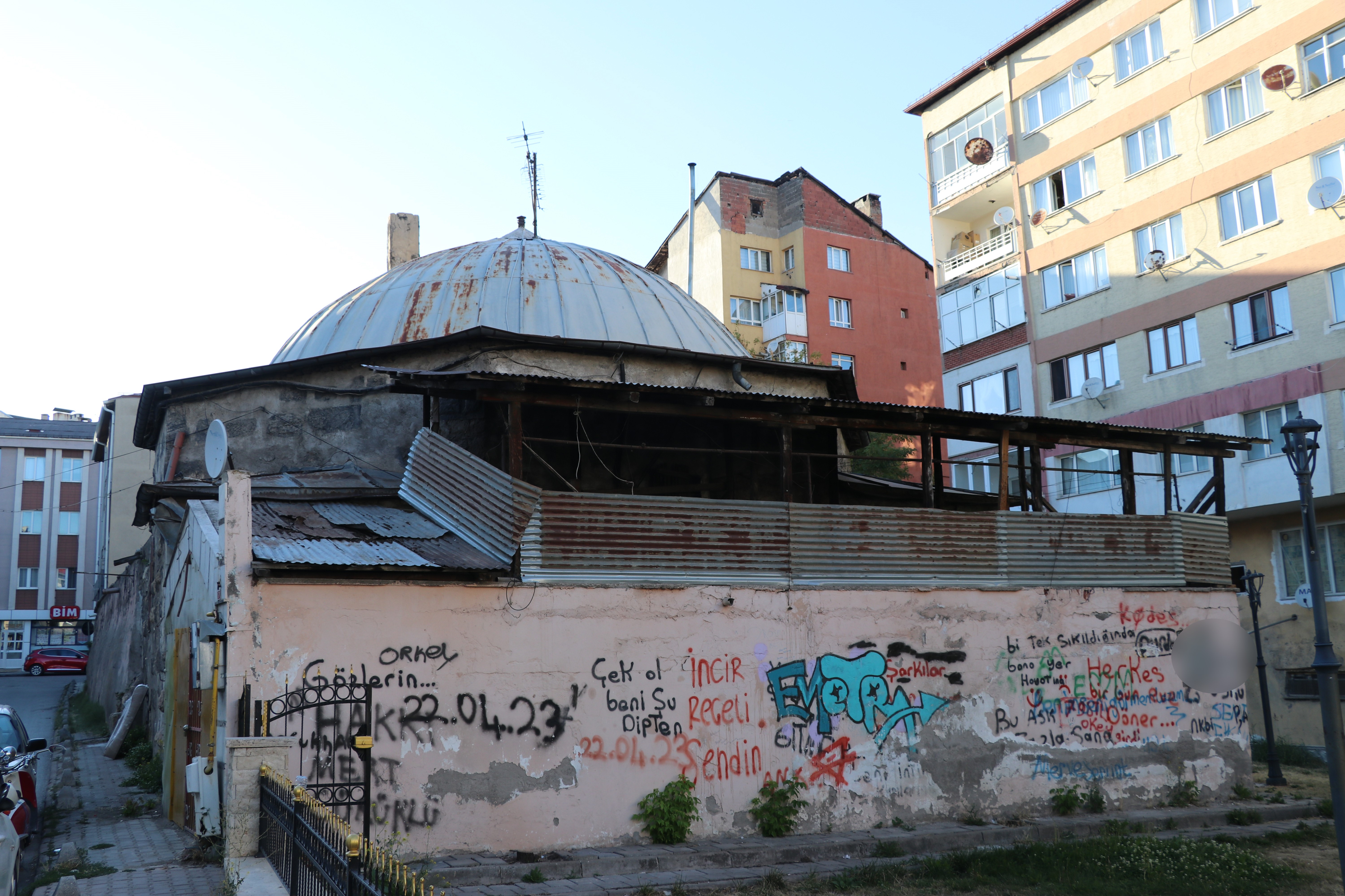 Sivas'ta üç asırlık tarihi hamam, on yılda çürümeye terk edildi