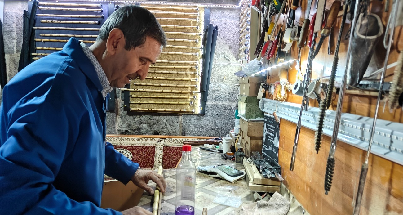 Ney aşkı emekli öğretmeni usta yaptı