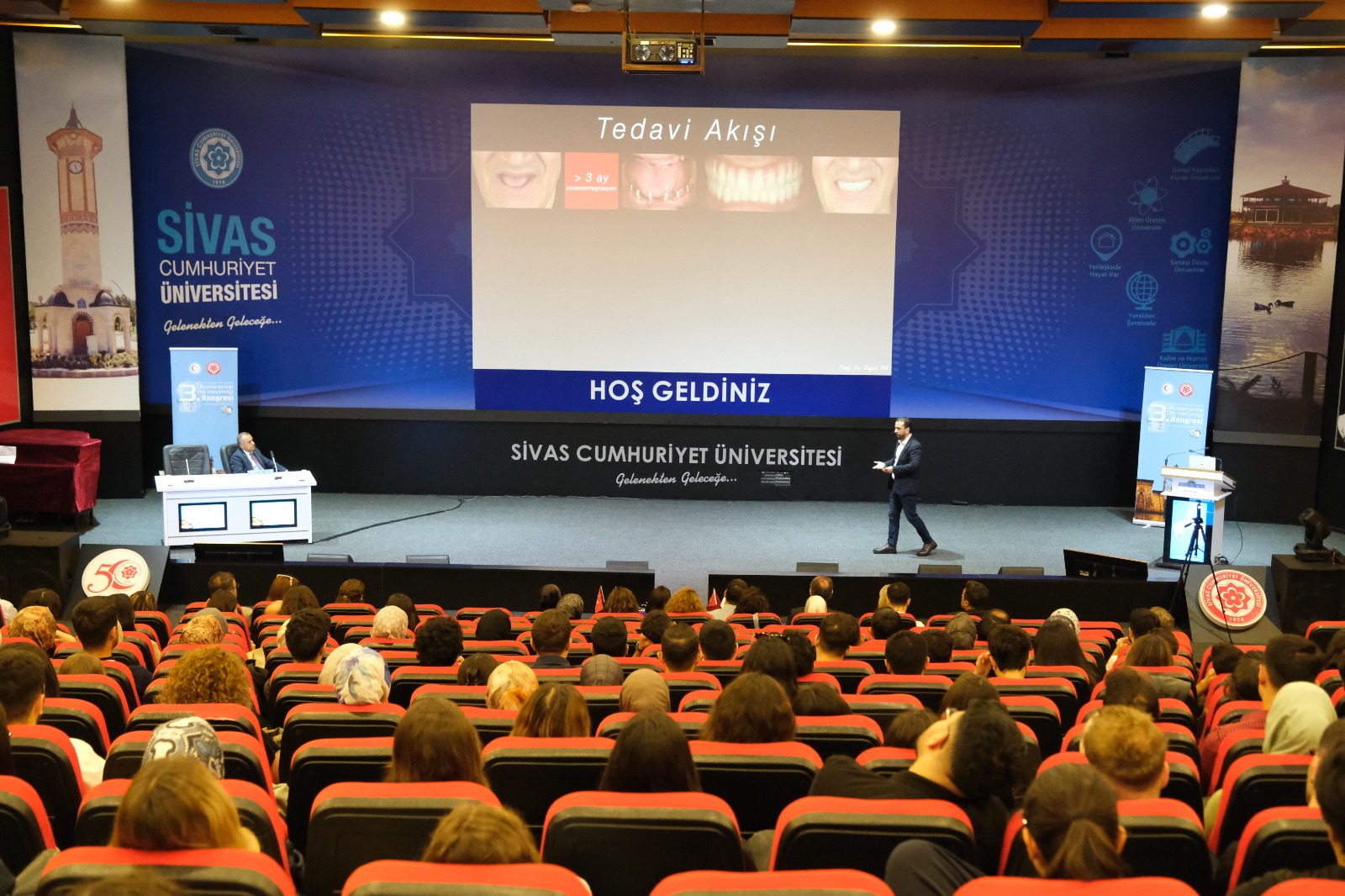 Mobil diş sağlığı aracı müjdesi! Rektör Şengönül uluslararası kongrede duyurdu!