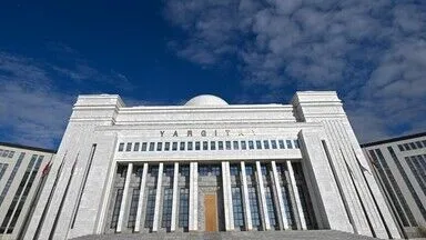 Yargıtay, boşandığı eşiyle aynı gelir düzeyindeki kadına nafaka bağlanması kararını bozdu