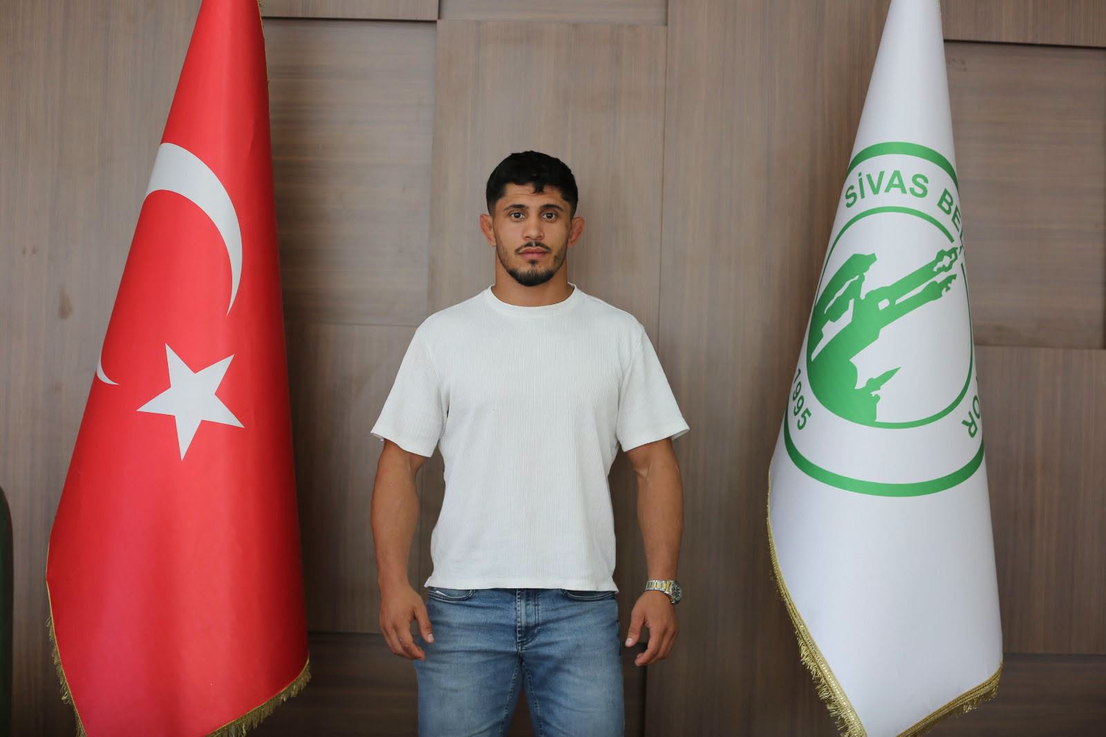 Sivas Gücü’ne dünya şampiyonu takviye