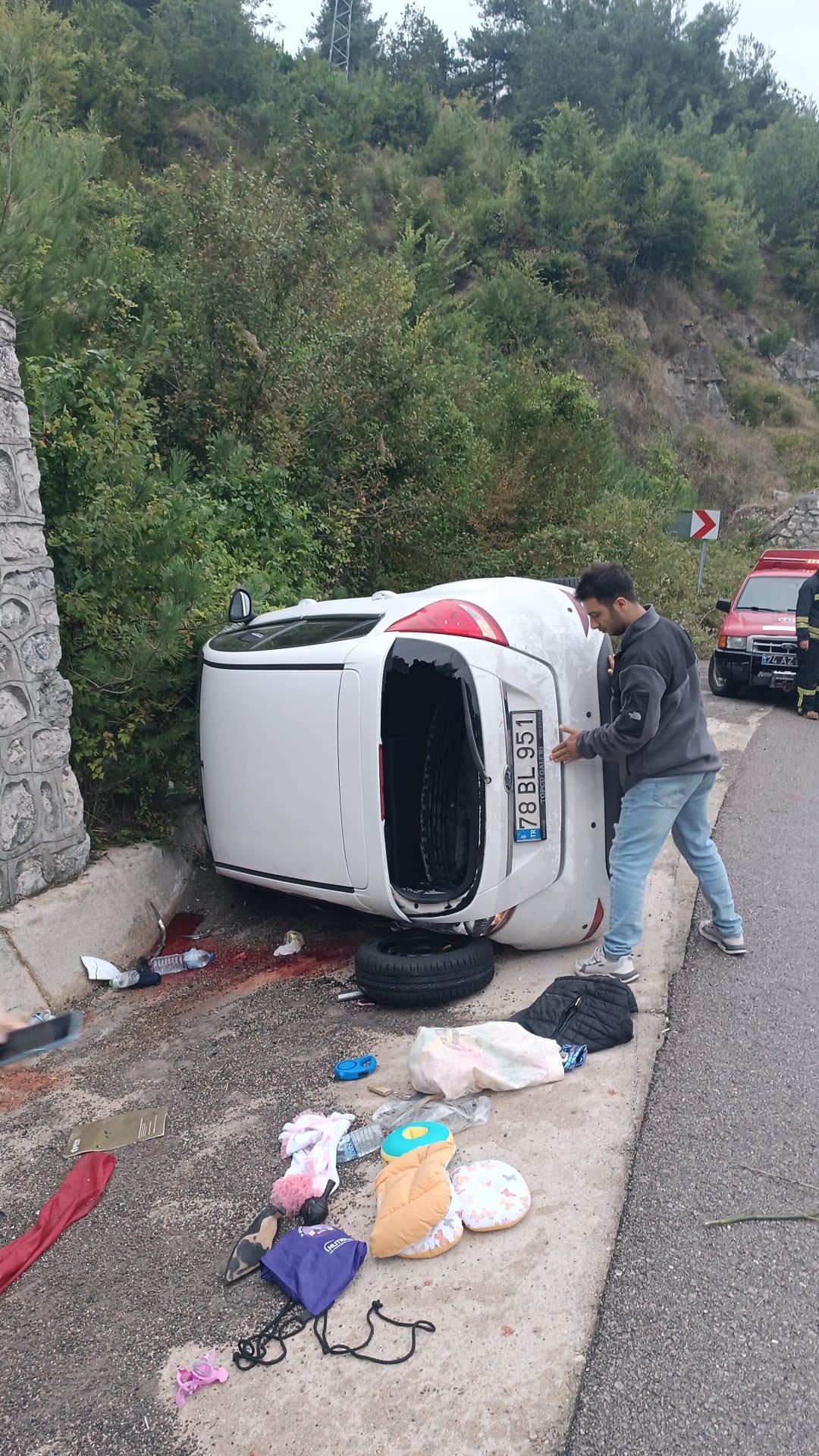 Kazada ölen öğretmenin bebeği de 4 günlük yaşam savaşını kaybetti
