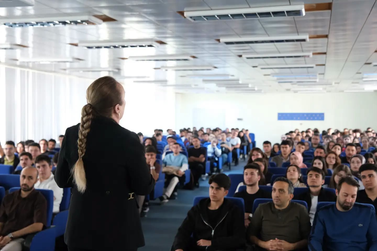 Mühendislik Fakültesinde yeni öğrenciler için oryantasyon programı