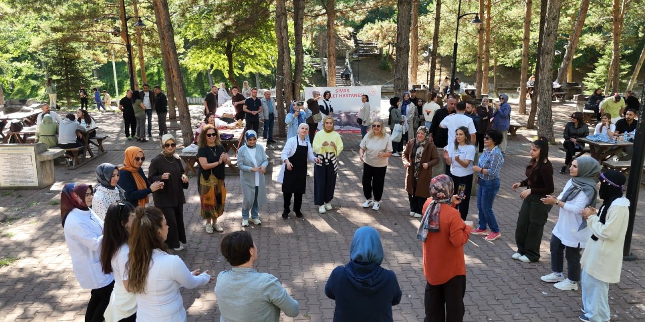 Sivas devlet Hastanesi çalışanları Paşabahçe’de moral depoladı