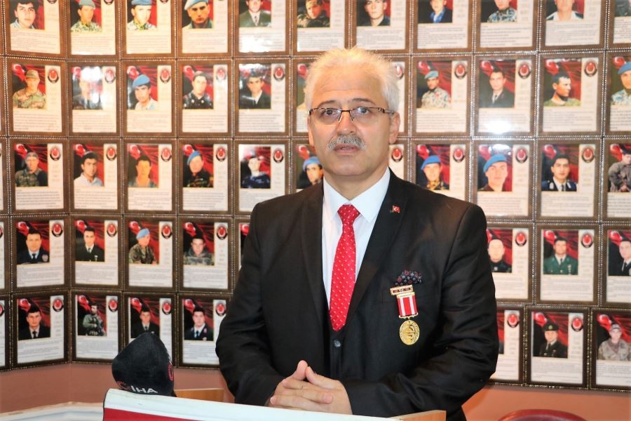 "Cumhurbaşkanımıza ve makamına yapılan saygısızlıktır"