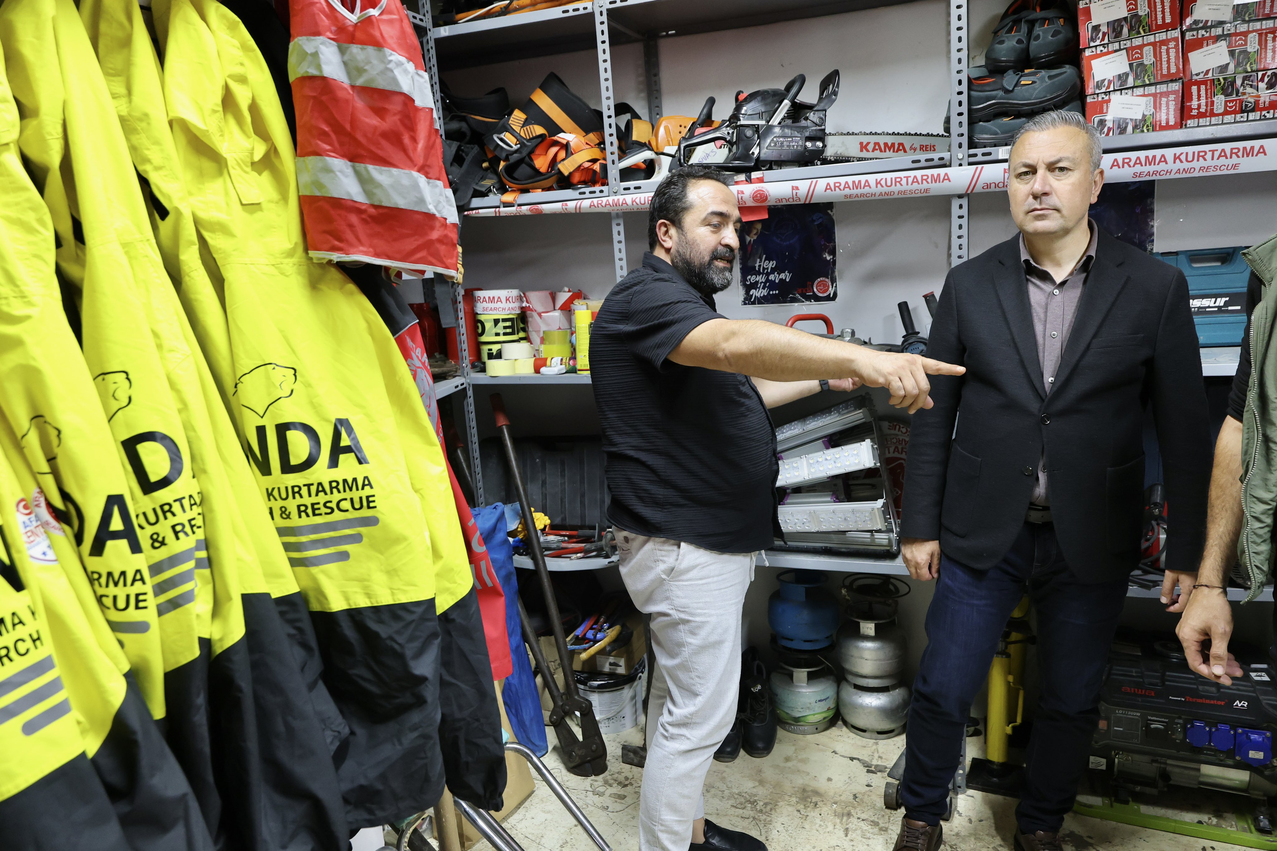 Sivas Belediyesi'nden arama kurtarma derneklerine destek ziyareti