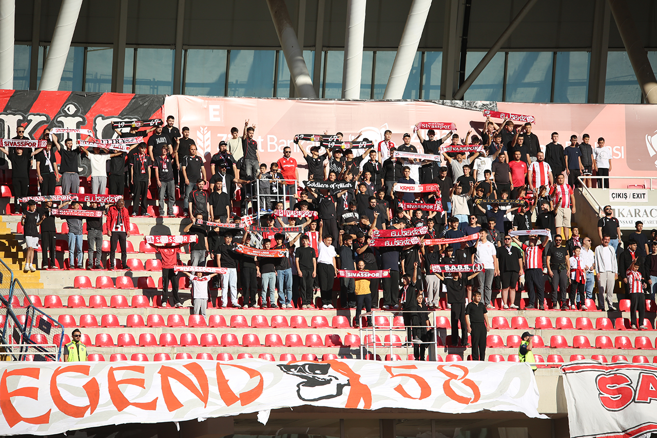 Sivasspor tribünlerinde sessizlik...