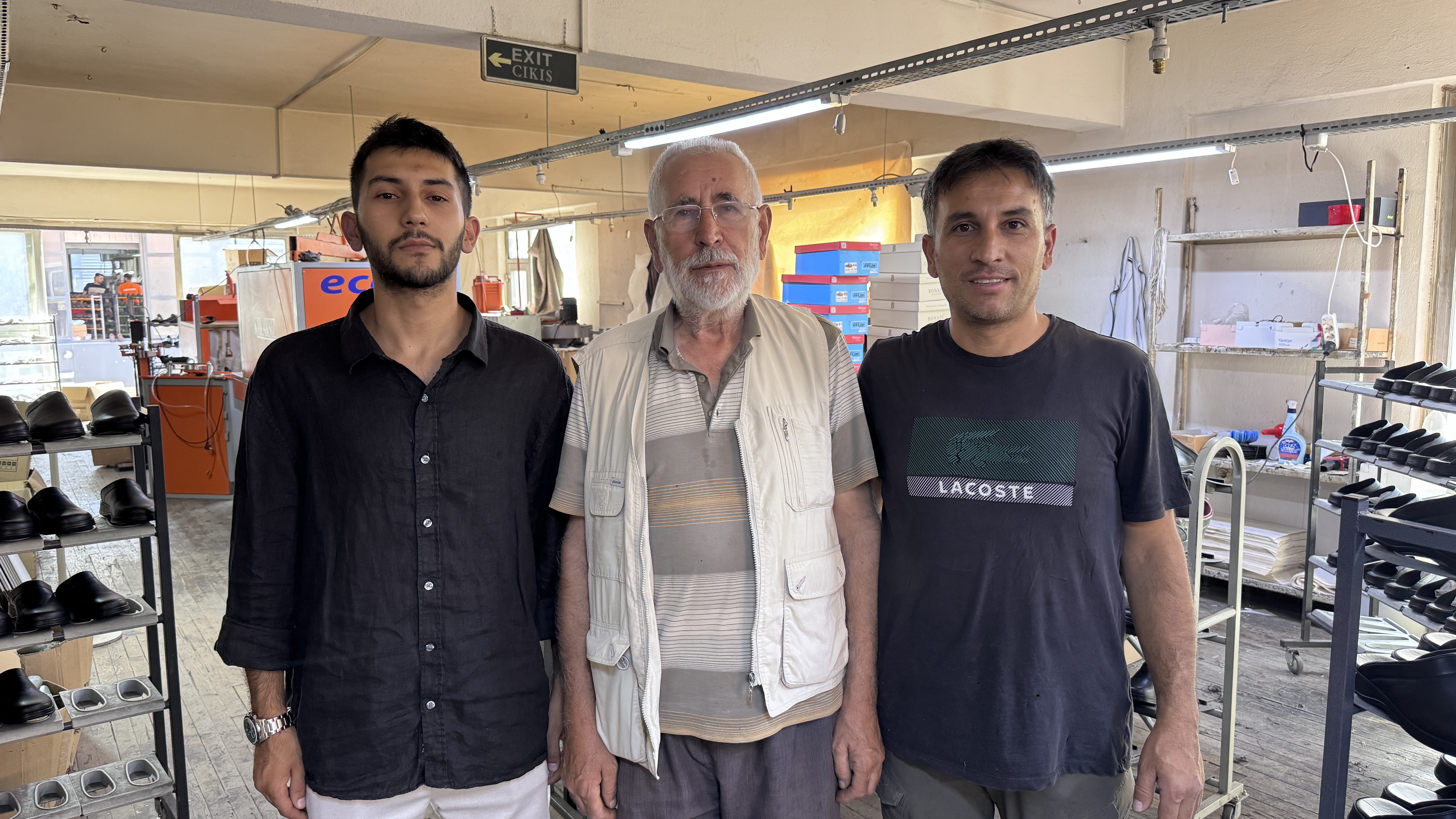 El işçiliğiyle başlayan kunduracılık 20 metrekarelik atölyeden dünya pazarına taşındı