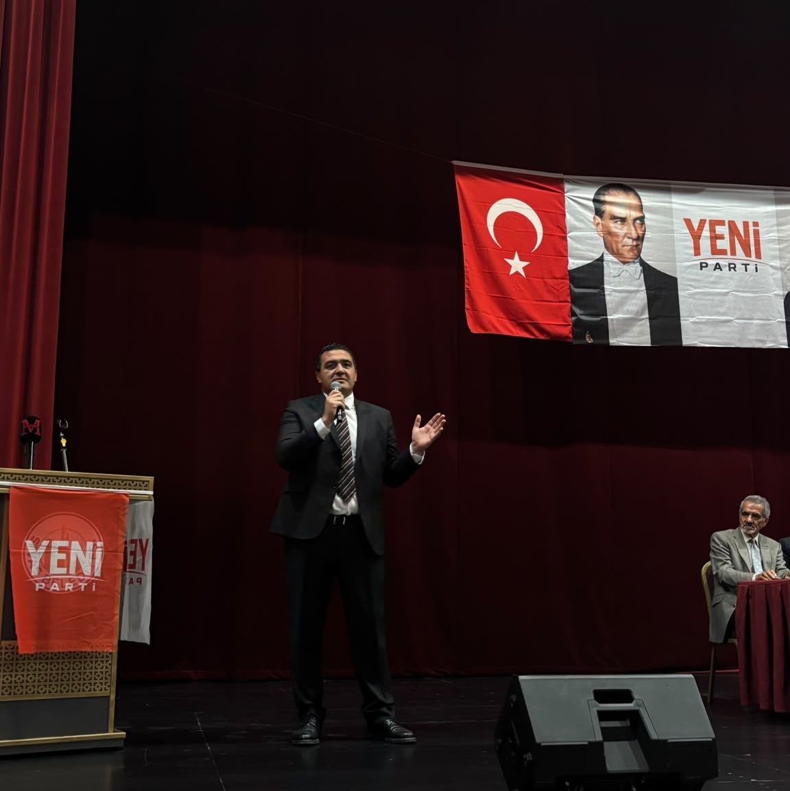 YENİ Parti Sivas Merkez İlçe Başkanlığı seçimi için üyeler sandık başına gitti