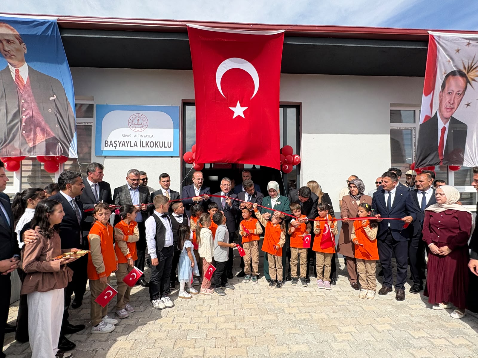 Altınyayla'da eğitime yeni yuva