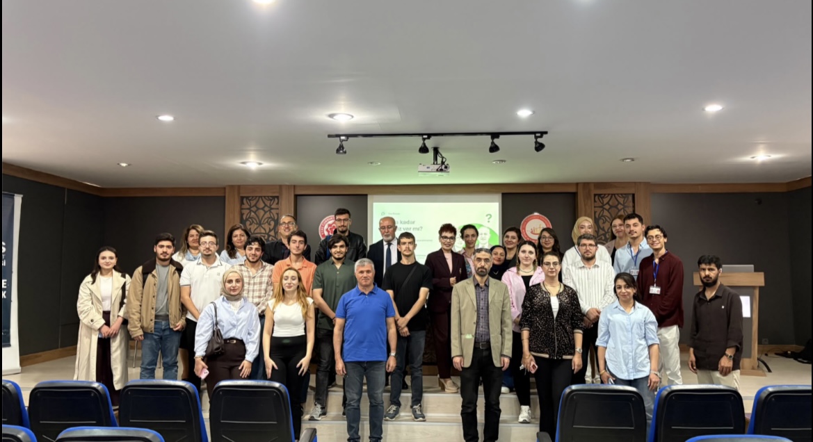 Öğrencilere finans dünyasının kapılarını aralayan panel
