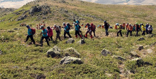 Dağcılarda Hedef Tecer Dağı´