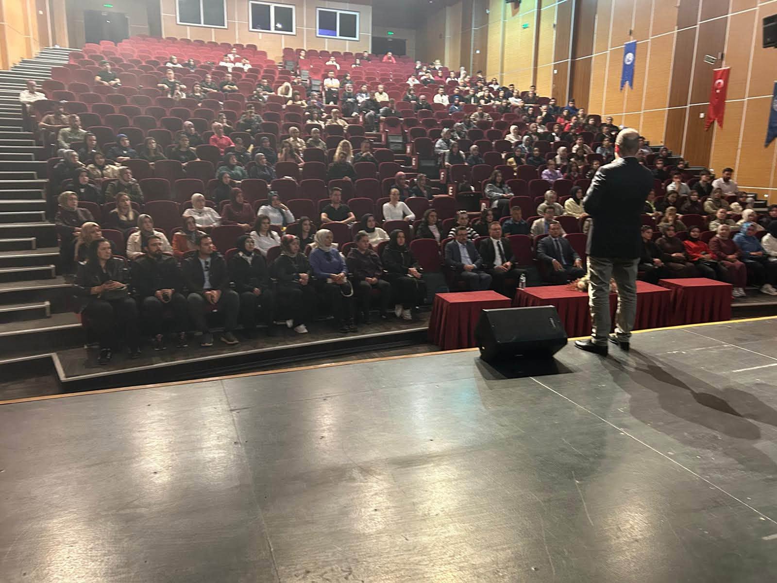 Sivas'ta okullarda güvenlik için 233 görevliye eğitim