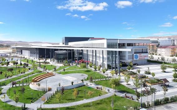 Sivas Bilim ve Teknoloji Üniversitesi 33 akademik personel alacak