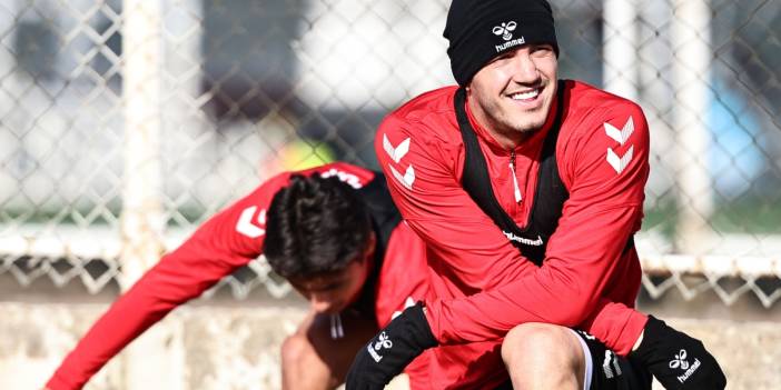 Son dakika...  Sivasspor’da Rey Manaj gelişmesi: “Son teklifi yaptım”