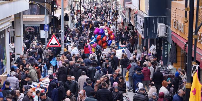 Sivas'ta bayram arifesi bilindik manzaralar! Yollara sığılmadı...